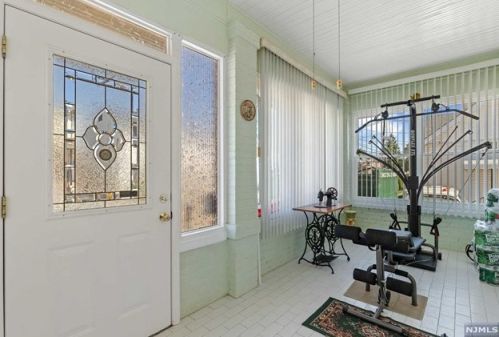 56 Shaler Ave, Fairview NJ  07022-2112 exterior