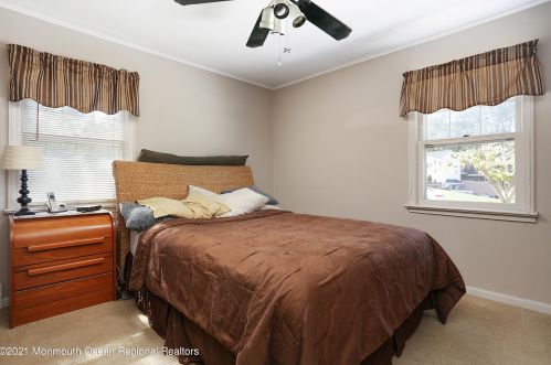 532 Smith Dr, Point Pleasant Beach NJ  08742-5432 exterior