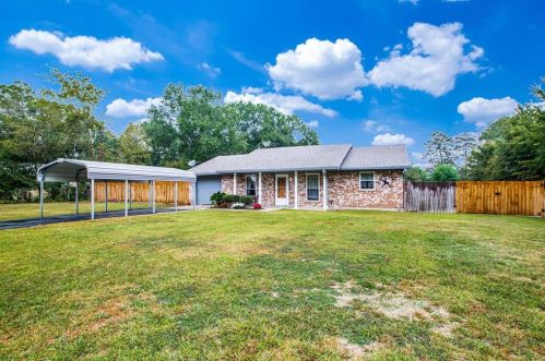 512 Mable St, Conroe, TX 77301-3214