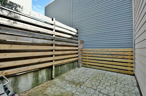 139 42nd St, Pittsburgh PA  15201-3136 exterior