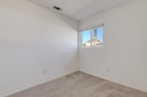 7767 Acama St, San Diego CA 92126-1106 exterior