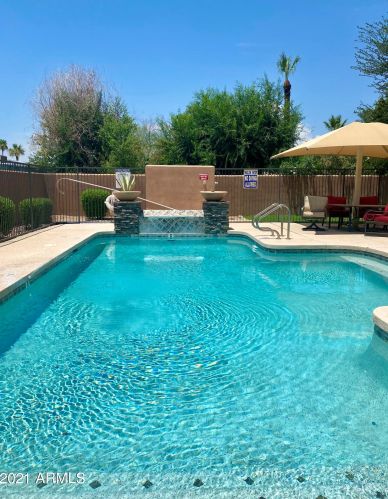 3618 38th St, Phoenix AZ  85018-5860 exterior