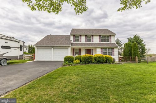 107 Wilson Dr, Collegeville PA  19473-2341 exterior