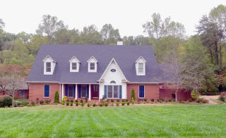 725 Friar Tuck Ln, Cookeville, TN 38501-1192