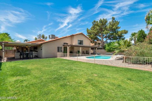 4626 Everett Dr, Phoenix AZ  85032-4893 exterior