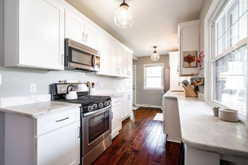 2222 107, Milwaukee WI 53226-2321 exterior