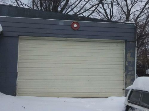 38 Orland St, Bridgeport CT  06605-2214 exterior