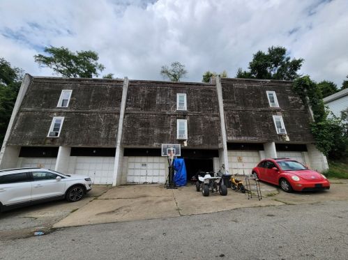 508 Cuff Aly, Monongahela, PA 15063-2148