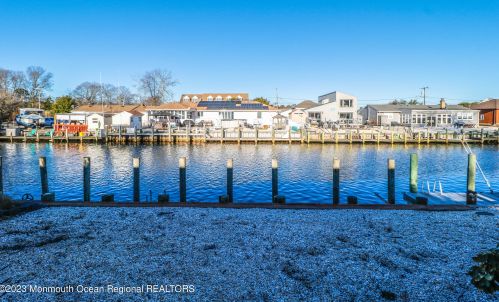 602 Ranger Dr, Lacey NJ  08731-1901 exterior