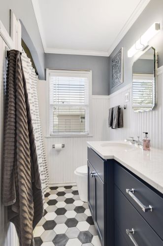 2219 Arthur St, Minneapolis MN 55418-1434 exterior