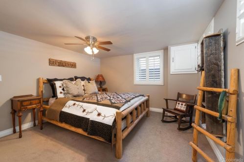 2052 Krameria St, Denver CO 80220-5992 exterior