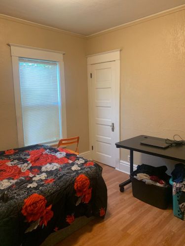 2012 Burleigh St, Milwaukee WI 53206-1704 exterior