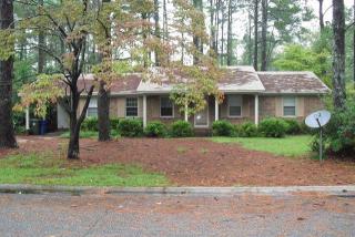 1300 Charles Dr, Laurinburg, NC 28352-3417