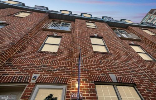 2334 Fairmount Ave, Philadelphia, PA 19130-2519