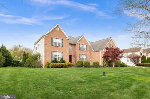 14 Sherwood Ln, Columbus, NJ 08022-2248
