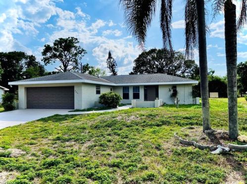 205 Lincoln Ave, Lehigh Acres, FL 33936-1454