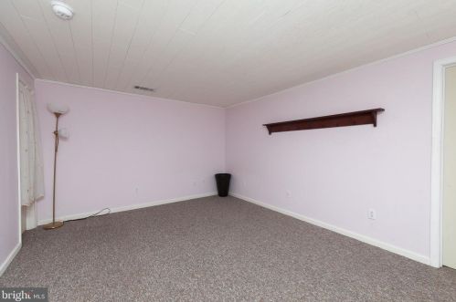 815 Dresher Woods Dr, Dresher PA  19025-1528 exterior