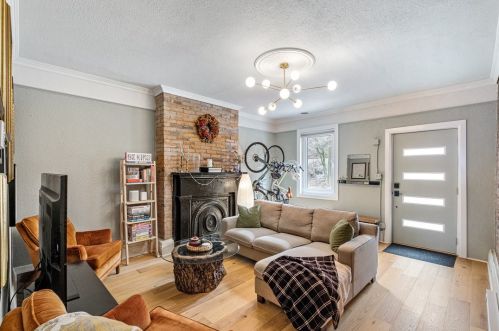 419 Carson St, Pittsburgh PA  15203-1019 exterior