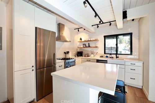 1125 Big Bear Blvd, Big Bear City CA  92314-9277 exterior