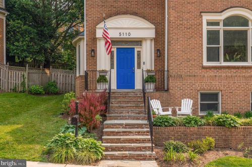 5110 Warren Pl, Washington, DC 20016-4372