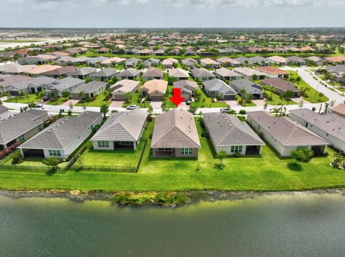 9516 Royal Poinciana Dr, Port Saint Lucie FL  34987-2506 exterior