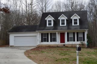 586 Jean Dr, Tullahoma, TN 37388-8011
