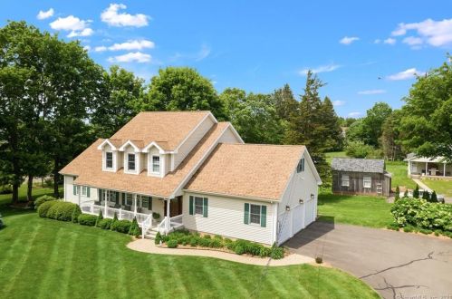 1 Reservoir Dr, Wallingford CT  06492-1862 exterior