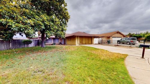 2512 Atchison St, San Bernardino, CA 92410-1912