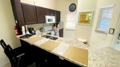 945 Park Terrace Cir, Kissimmee, FL 34746-6129