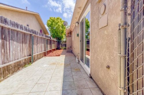 195 Madrona St, Chula Vista CA 91910-2917 exterior