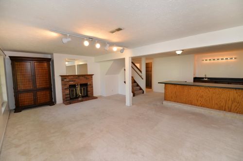 1566 Greens Edge Dr, Florence KY  41042-1196 exterior