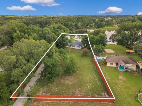 4227 Lake Lockhart Dr, Orlando, FL 32810-3515