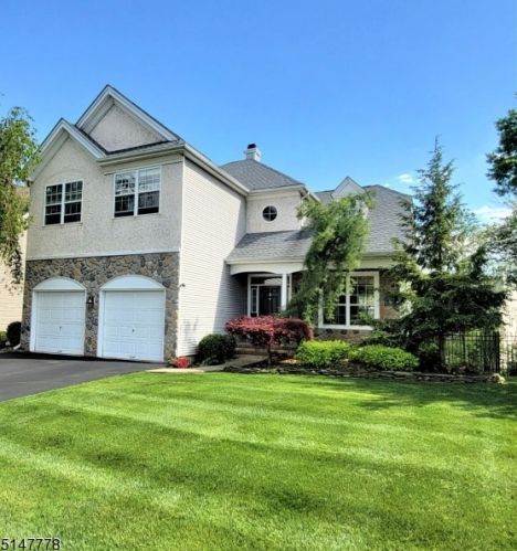 3 Hay Barrick Rd, White House Station, NJ 08889-3258