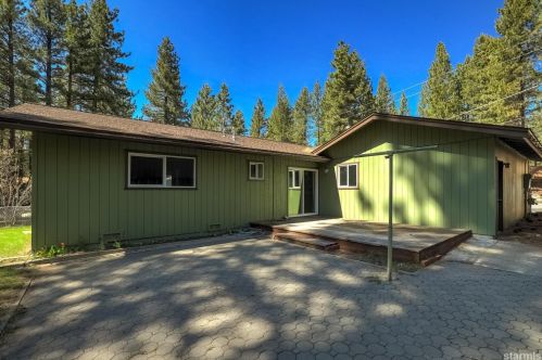 1290 Champlain Dr, South Lake Tahoe CA  96150-2312 exterior
