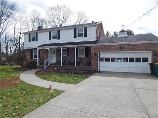 600 Driftwood Dr, Pittsburgh, PA 15238-2516