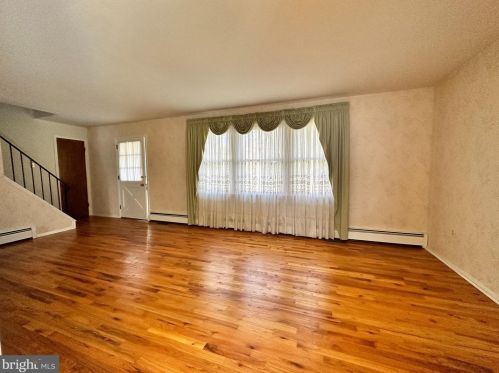 502 6th St, Lansdale PA  19446-2742 exterior