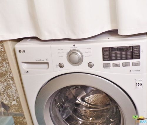 69370 Poolside Dr, Desert Hot Springs CA  92241-8727 exterior