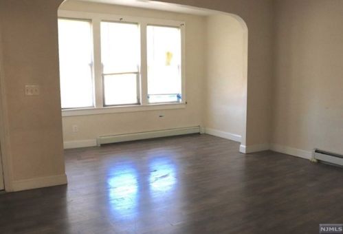 481 Rosa Parks Blvd, Paterson NJ  07501-3105 exterior