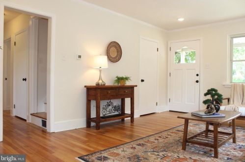 1304 Maple Ave, Lancaster, PA 17603-4614