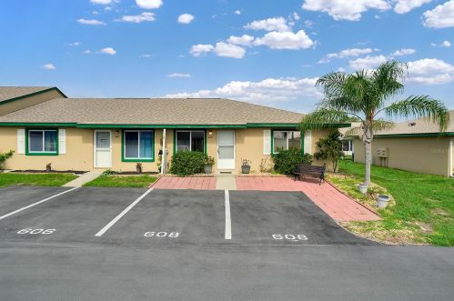 608 Ridge Ter, Winter Haven, FL 33881-5815