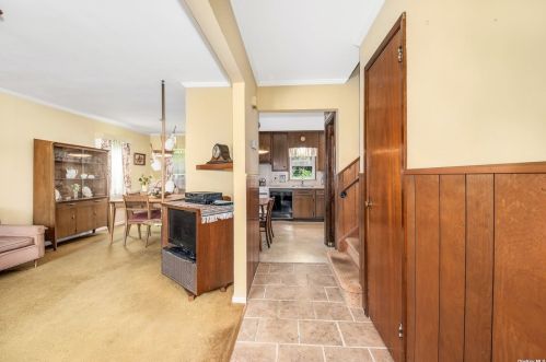 11 Ruby Ln, Huntington Station NY  11746-4518 exterior