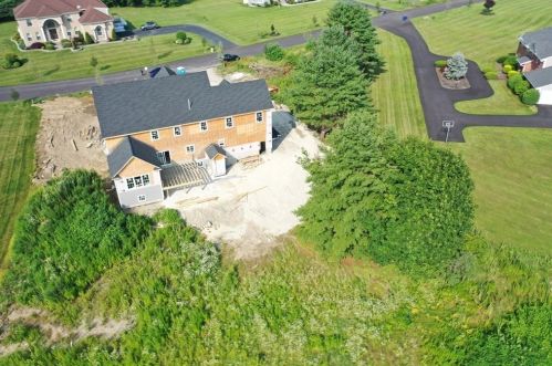 10 Woo Dr, Seekonk, MA 02771-2043