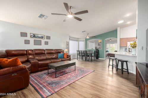 15350 Poinsettia Dr, Sun City AZ  85379-5282 exterior