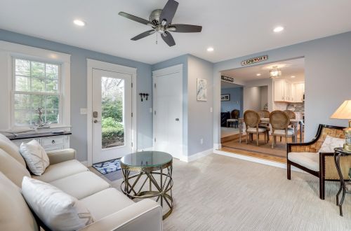 11 Acorn Dr, Falmouth, MA 02540-4301