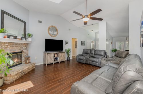 5090 Winchester Dr, Titusville FL  32780-6773 exterior