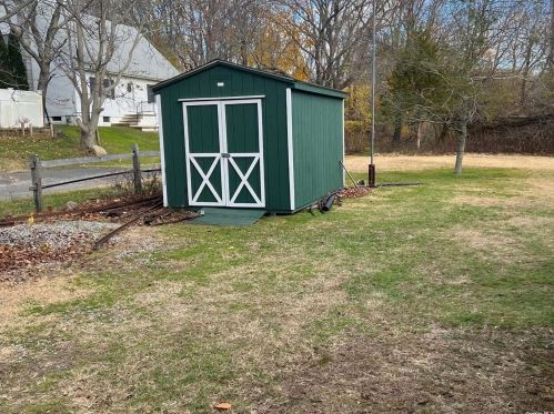 1605 Middleton Rd, Greenport NY  11944-1103 exterior