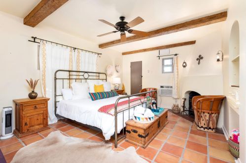 67658 Club House Dr, Desert Hot Springs CA  92241-7425 exterior