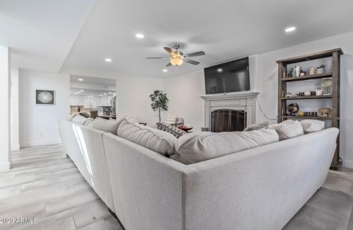 15202 10th St, Phoenix AZ  85022-3738 exterior