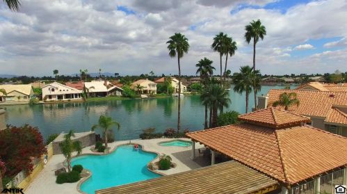 517 Marina Dr, Gilbert AZ 85233-6613 exterior