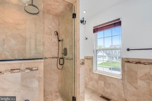 142 Laurel Trl, Swedesboro NJ  08085-4074 exterior